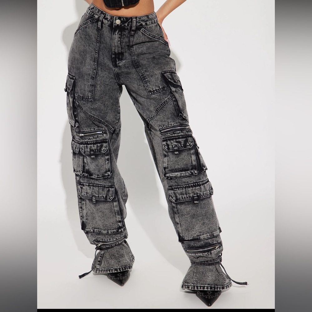 NWT Gray/black wash Cargo Jeans